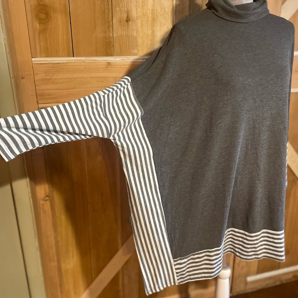Doe and Rae Sweater - Picture 3 of 4